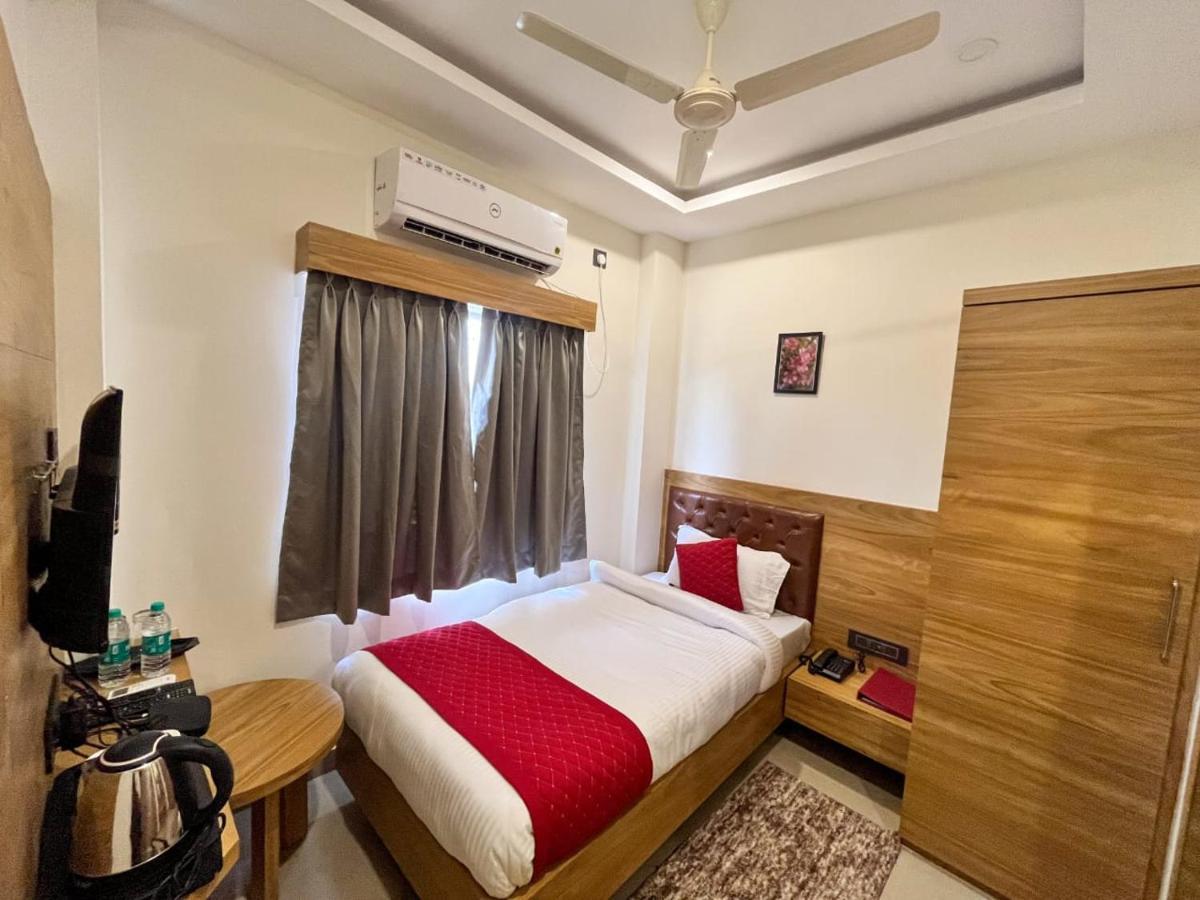 Air Valley Inn Гувахати Екстериор снимка